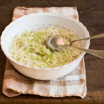 Arroz com raspas de limão