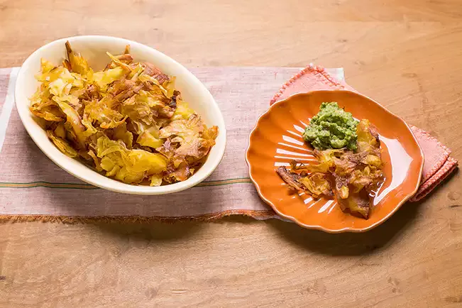 Receita de Chips de mandioca assada
