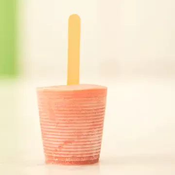 Picolé de goiaba com iogurte