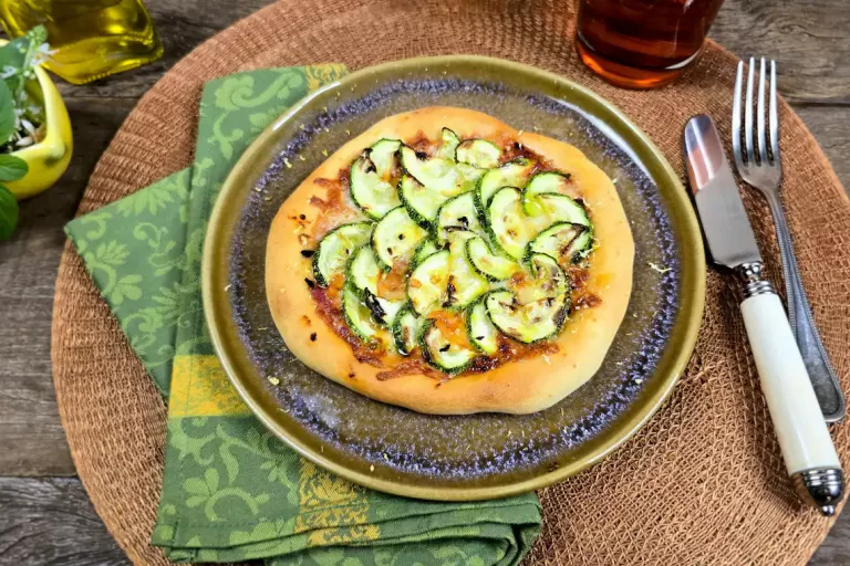 Receita de Pizza rápida de abobrinha com limão na Air Fryer da Rita Lobo