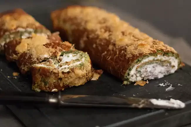Receita de Rocambole de espinafre com recheio de queijo