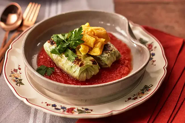 Receita de Rolinho de repolho com tiras de omelete