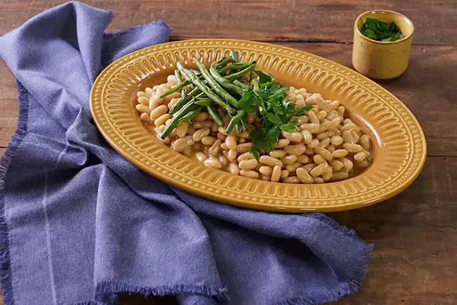 Receita de Salada de feijão-branco com vagem chamuscada