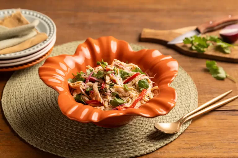 Receita de Salada de peru desfiado (reaproveitamento)