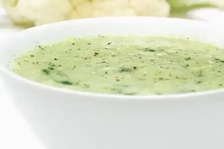 Receita de Sopa creme de brócolis e couve-flor