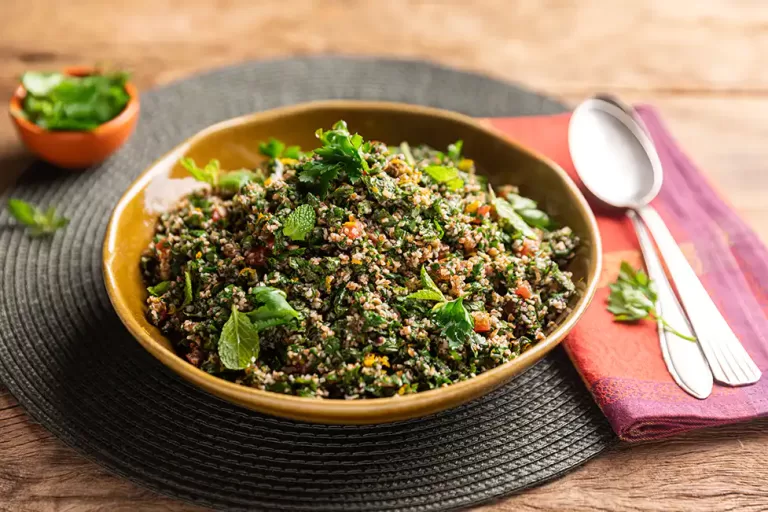 Receita de Tabule de ervas com laranja