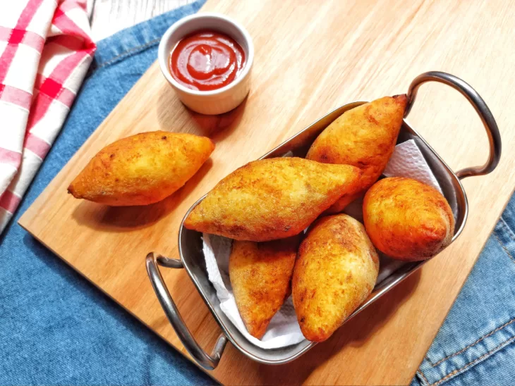 Receita de Bolinho de batata recheado com carne moída