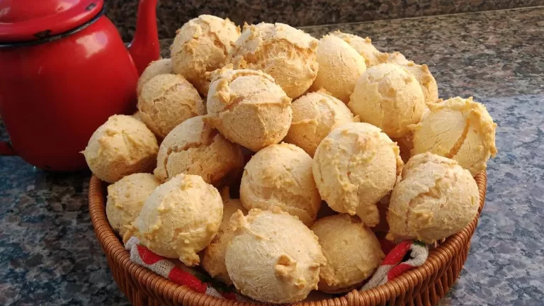 Receita de Bolinho de polvilho pipoca maluca