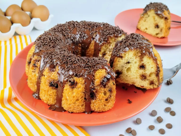Receita de Bolo formigueiro com gotas de chocolate
