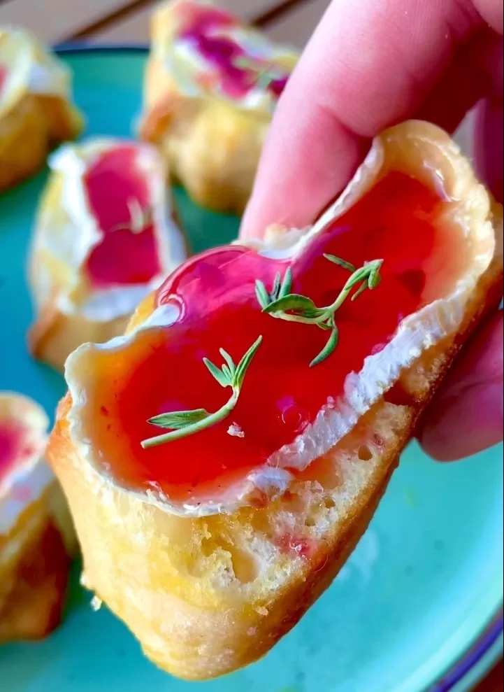 Receita de Brusqueta de brie com geleia de pimenta
