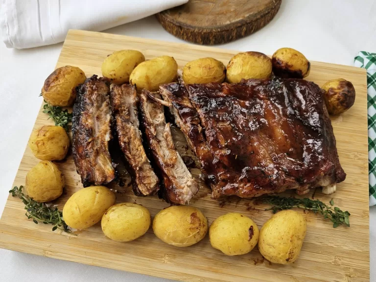 Receita de Costelinha de porco caramelizada no forno