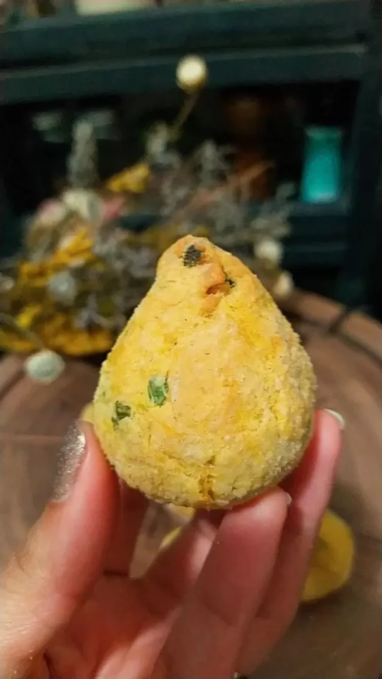 Receita de Coxinha de mandioca sem massa