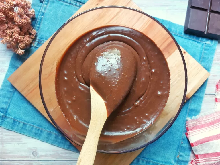 Receita de Creme de chocolate para recheio de bolo
