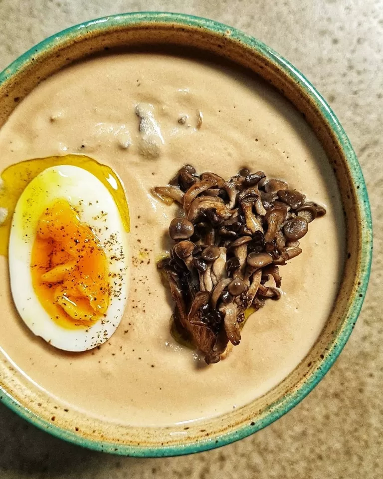 Receita de Creme de tofu com shimeji e ovo