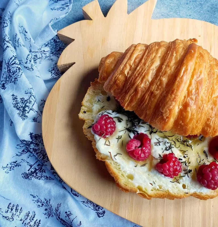 Receita de Croissant com framboesa