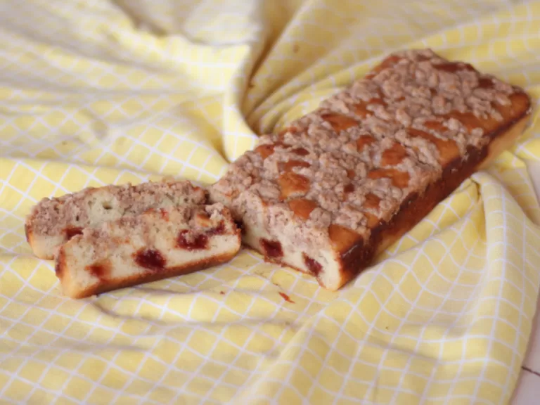 Receita de Cuca de goiabada