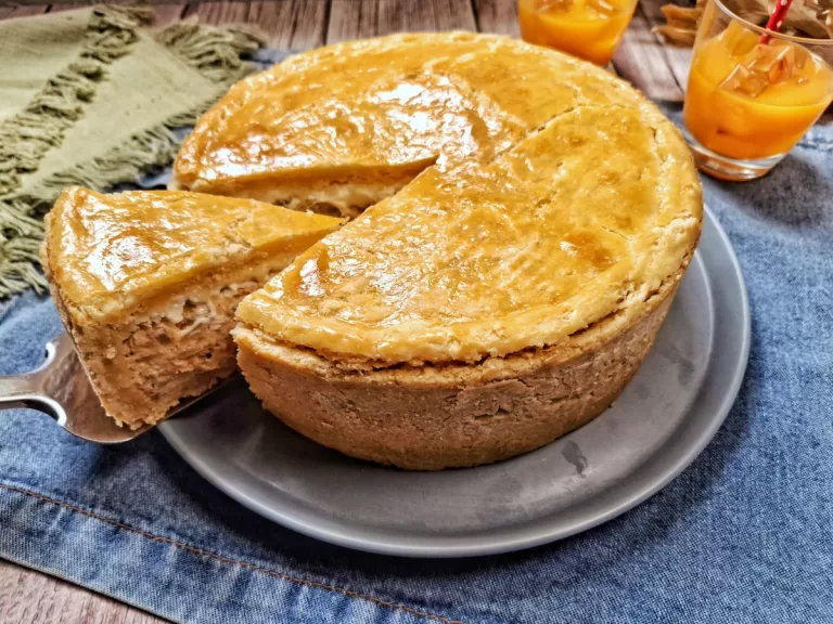 Receita de Empadão de frango cremoso