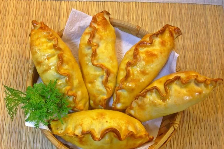 Receita de Empanadas de carne, azeitona e ovo
