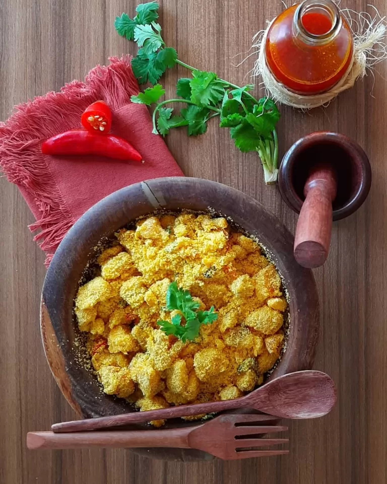 Receita de Farofa de banana-da-terra com dendê