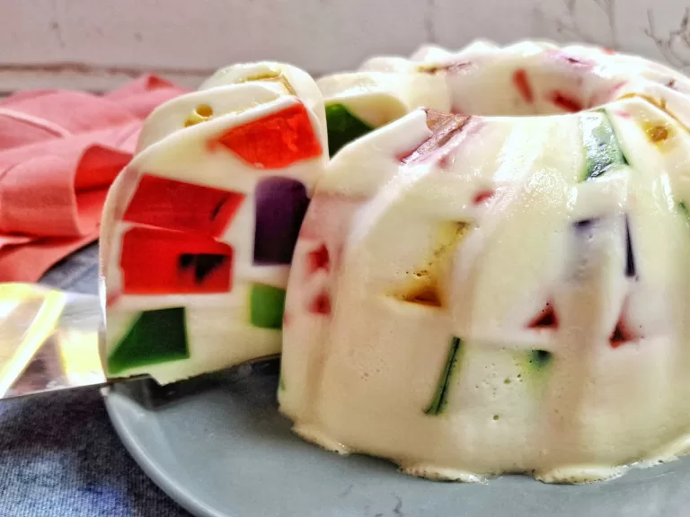 Receita de Gelatina colorida rápida