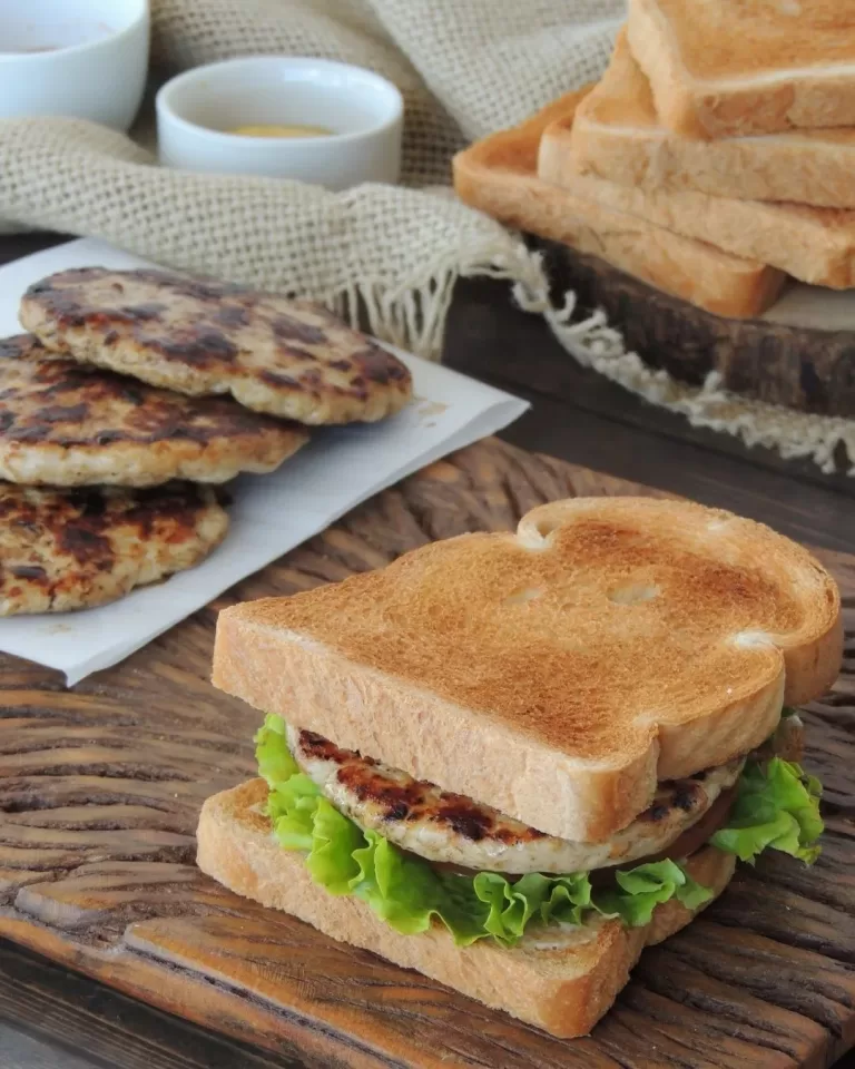 Receita de Hambúrguer de frango com aveia