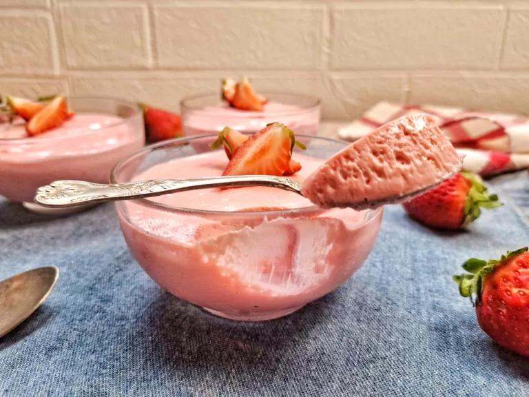 Receita de Mousse de morango com 3 ingredientes