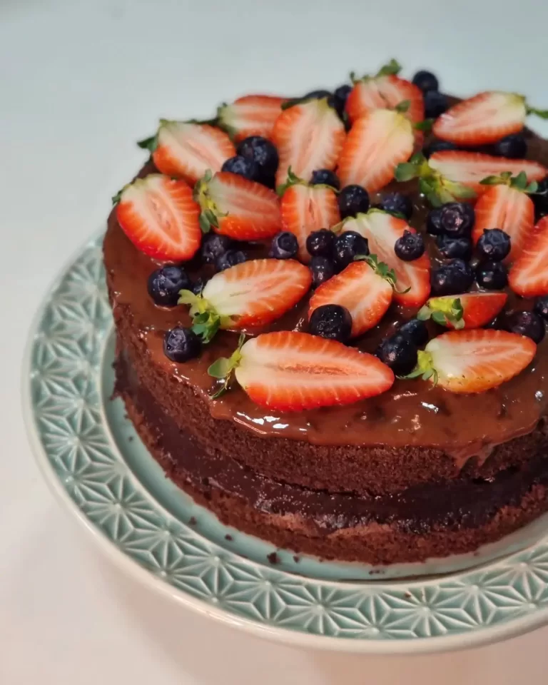 Receita de Naked cake de chocolate sem glúten