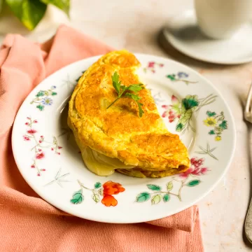 Omelete com ovo e queijo