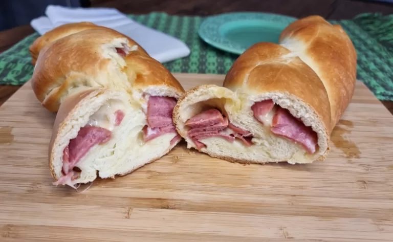 Receita de Pão de calabresa com queijo
