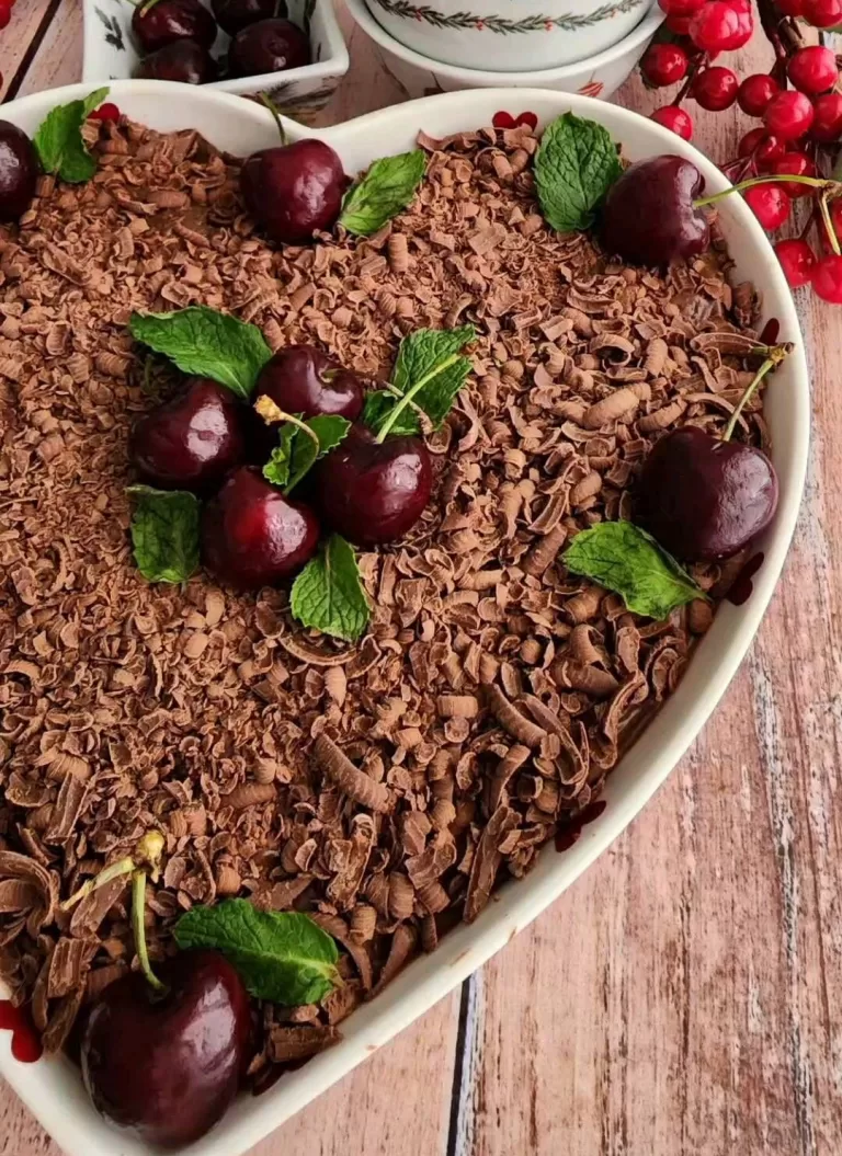 Receita de Pavê de chocolate com cerejas
