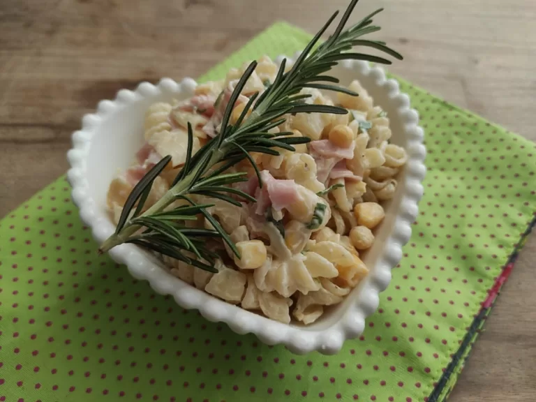 Receita de Salada de macarrão com presunto