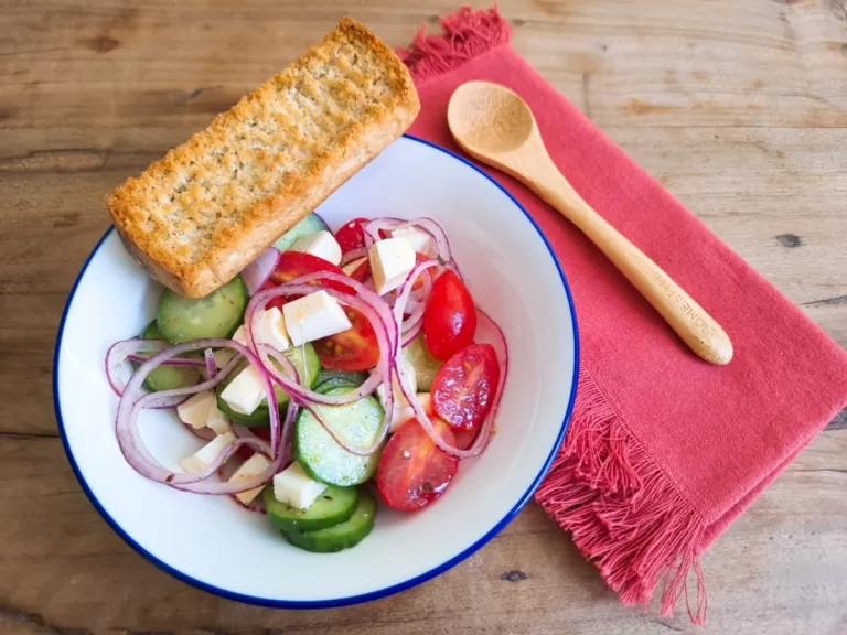Receita de Salada de pepino e tomate-cereja