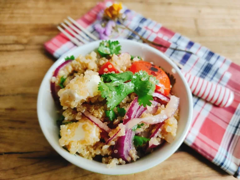 Receita de Salada mediterrânea de quinoa