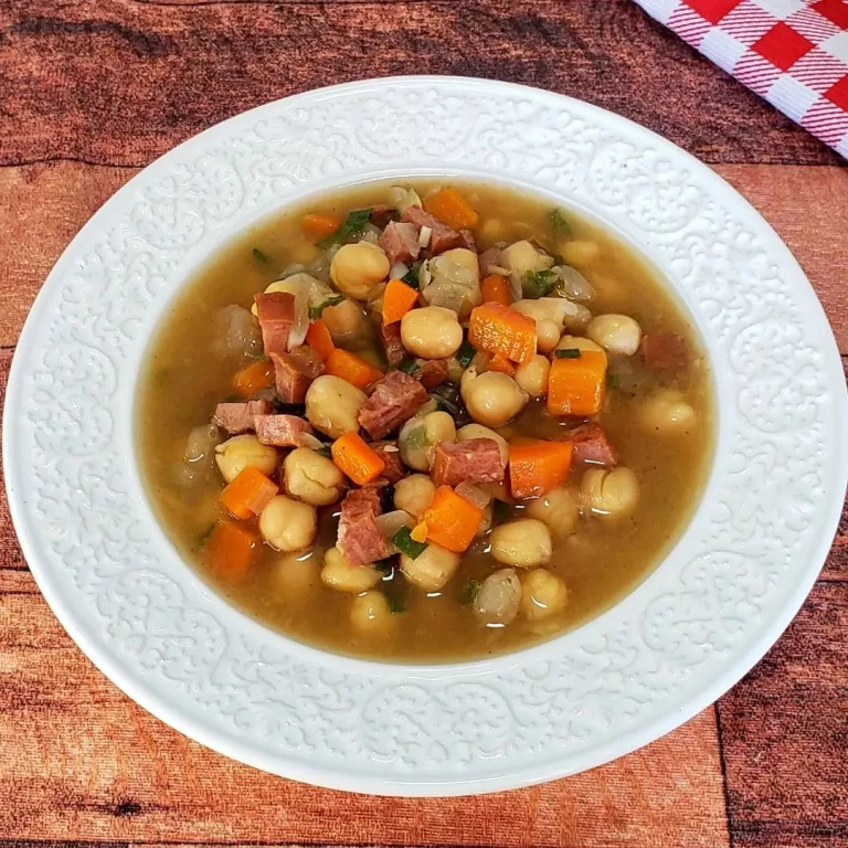 Receita de Sopa colorida de grão-de-bico