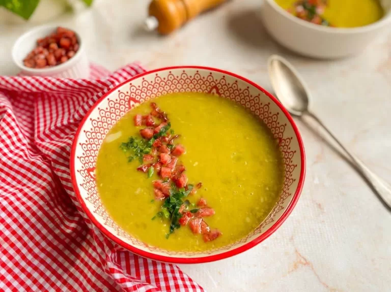 Receita de Sopa de ervilha simples