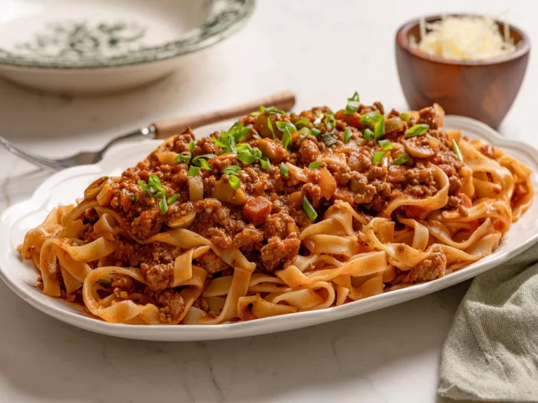 Receita de Talharim ao molho bolonhesa