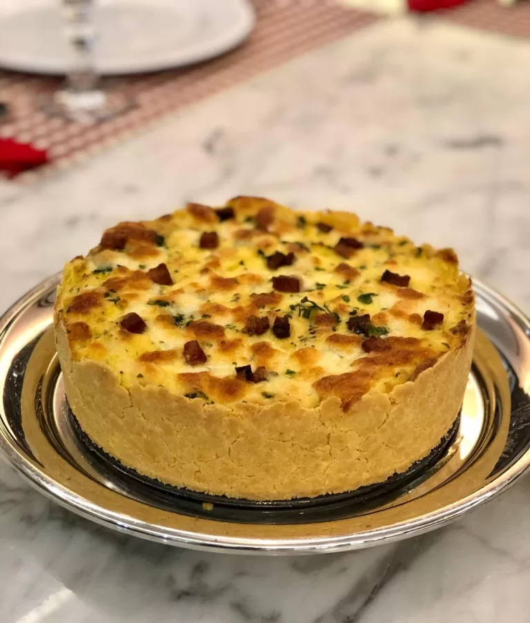 Receita de Torta cremosa de milho com palmito